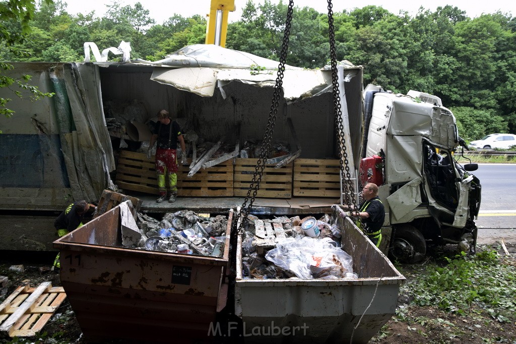 Schwerer VU A 3 Rich Oberhausen Hoehe AK Leverkusen P782.JPG - Miklos Laubert